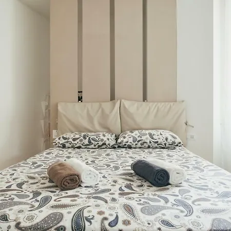 Chromotherapy House Apartment *