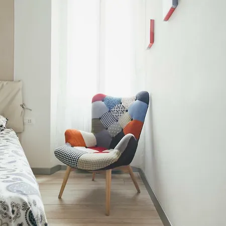 Daire Chromotherapy House Milano