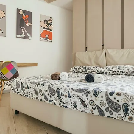 Daire Chromotherapy House Milano