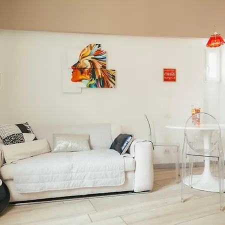 Chromotherapy House Milano
